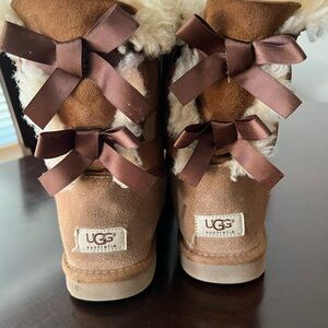 UGG Australia Bailey Bow II Winter Women's Boots - Brown/Beige, US 9